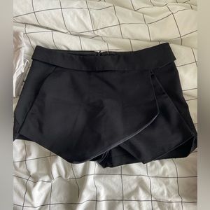 Zara black skort